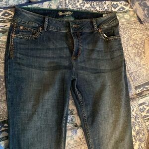 Wrangler women’s bootcut jeans, never worn, high quality, size 13/14x34